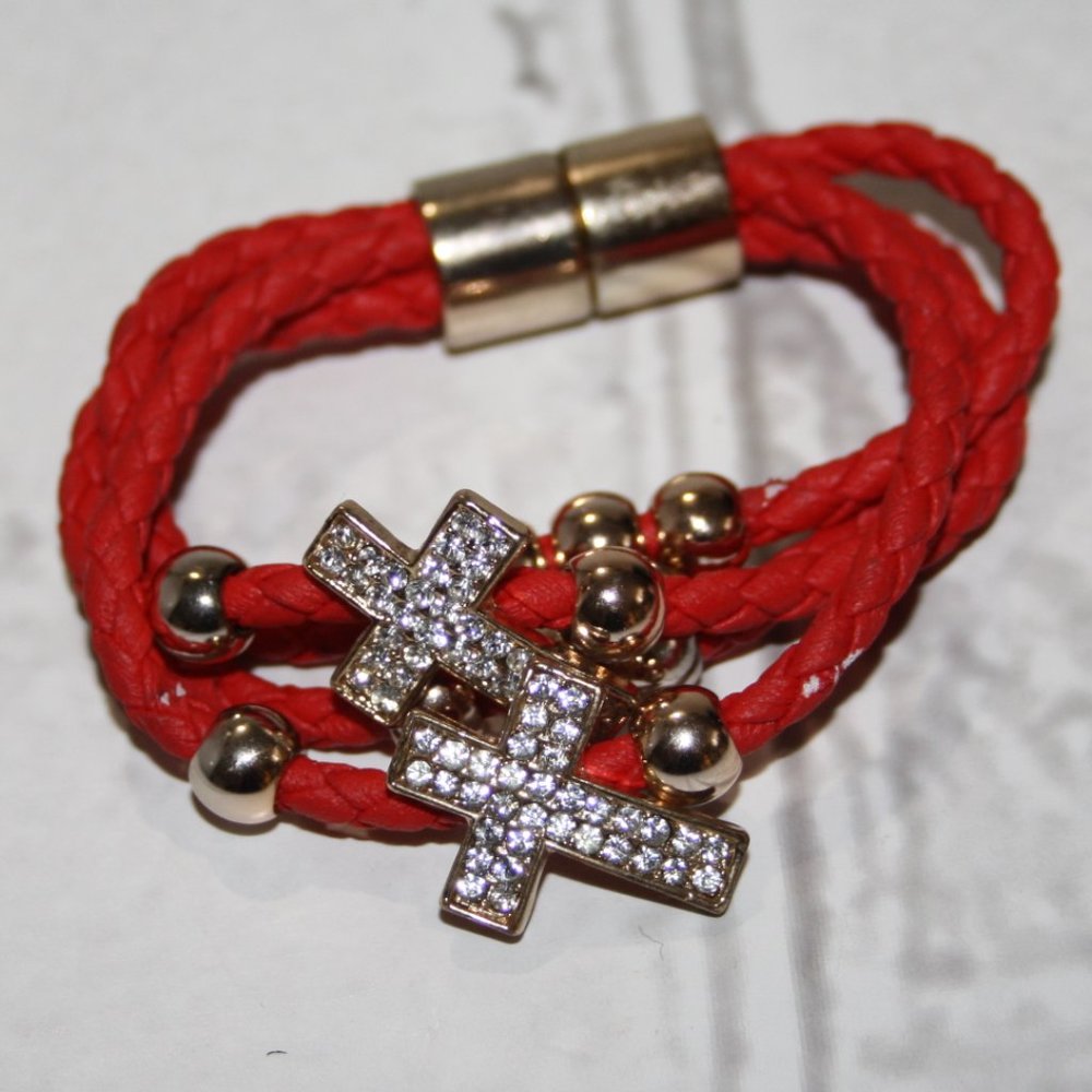 Beautiful gold and red Cross and rhinestone magnetic bracelet 6.5"